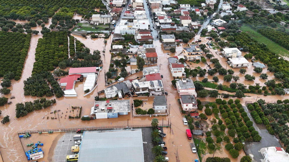 Бурята "Байрон" наводни множество райони в Гърция