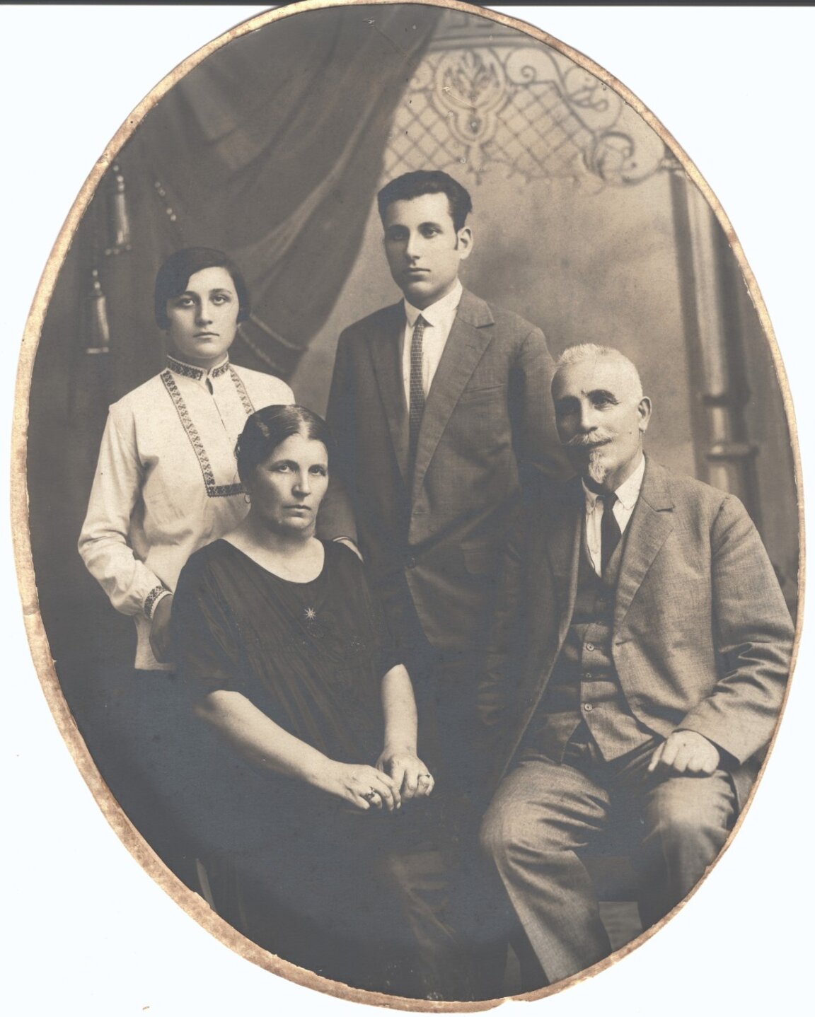 В дома на адвокат в Стара Загора преди век  за първи път се ражда идеята за опера в Стара Загора