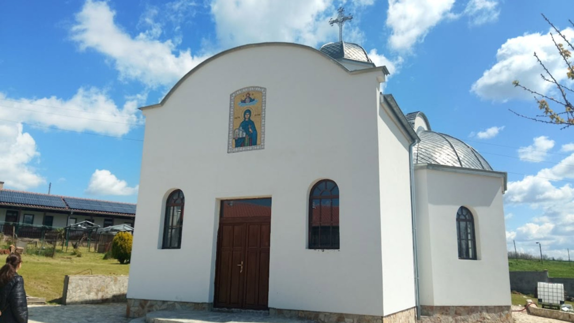 Освещават нов храм в Копривец