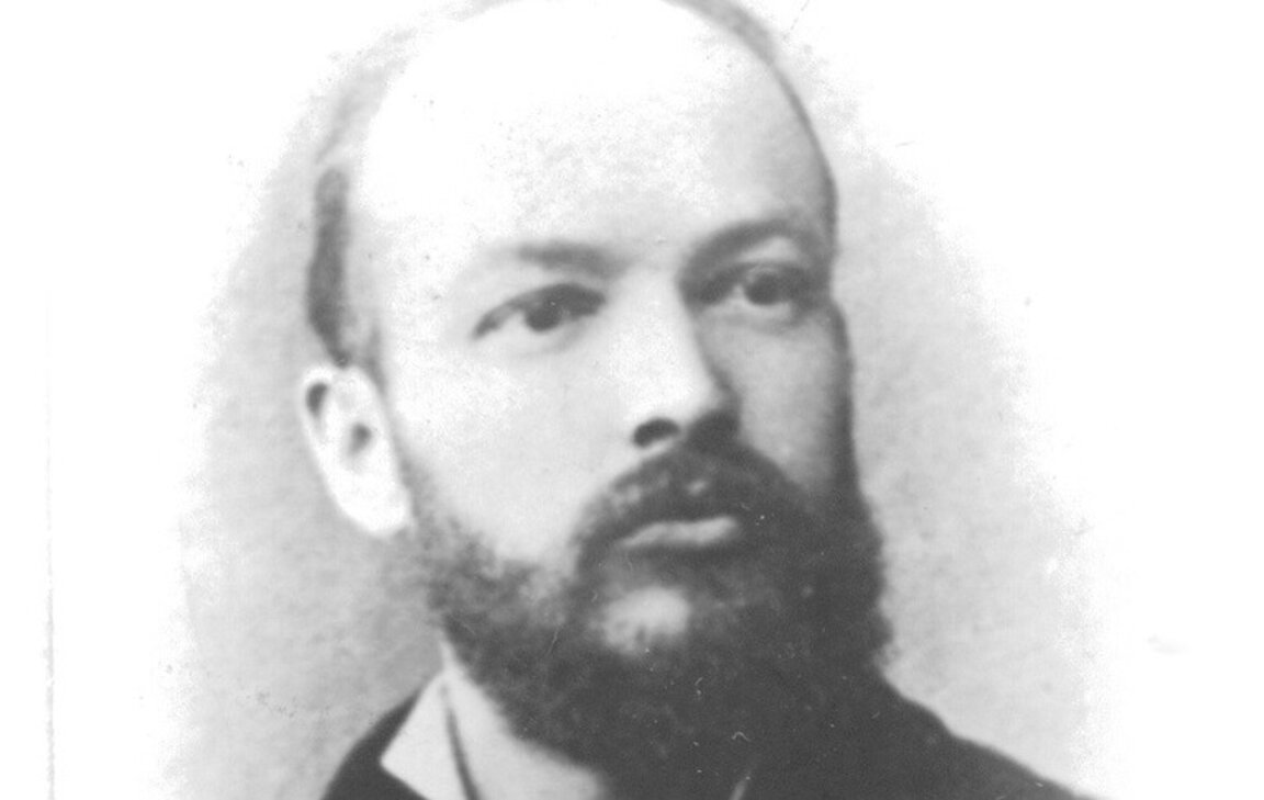 Лука Касъров