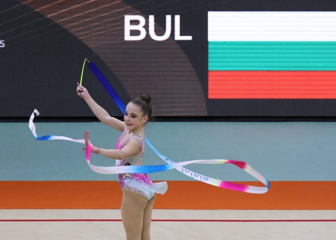 Стилияна Николова
