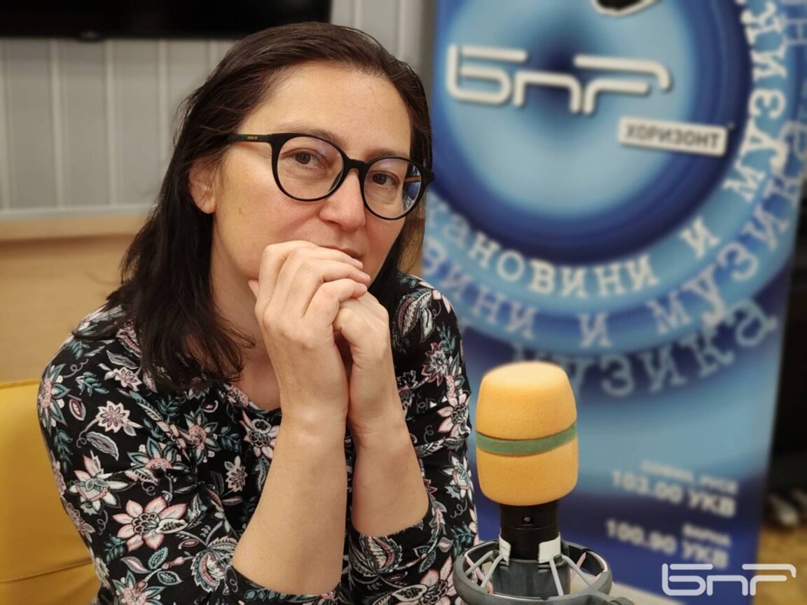 Антония Апостолова
