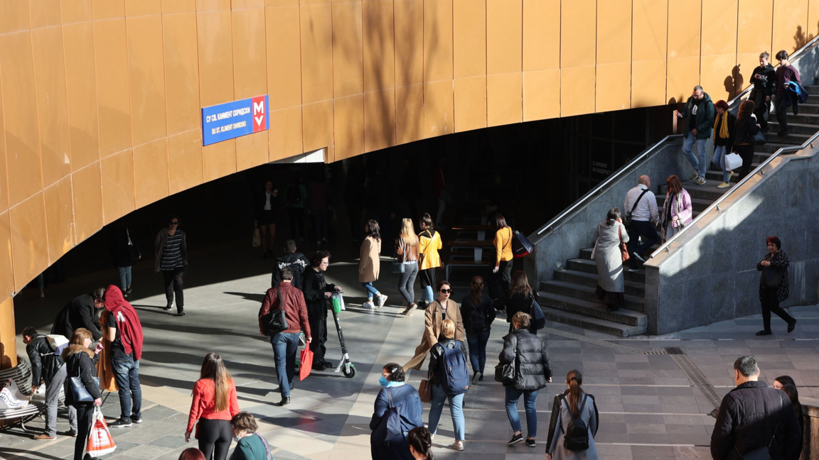 АФП: В България текат разследвания, свързани с порно сайтове