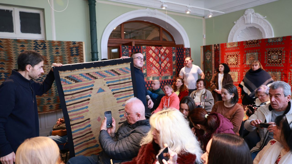 Bulgaria’s oldest kilims go on display in Veliko Tarnovo