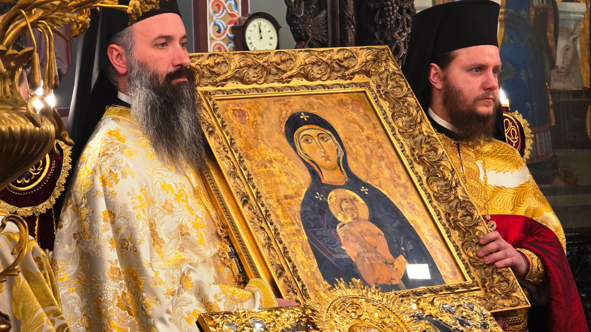 Копие на чудотворната икона на Света Богородица Победоносна