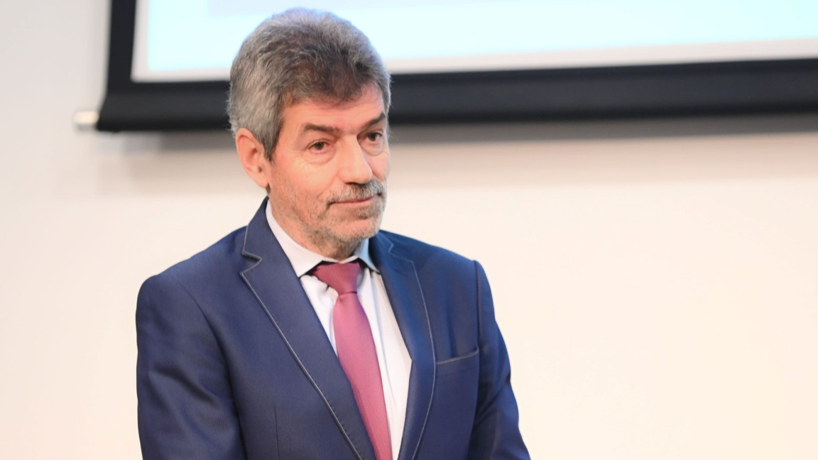 Проф. д-р Васил Живков