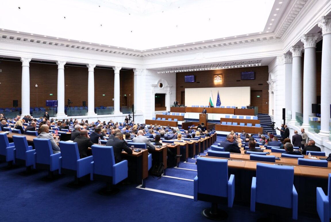 Парламентът прие на първо четене промени в НПК