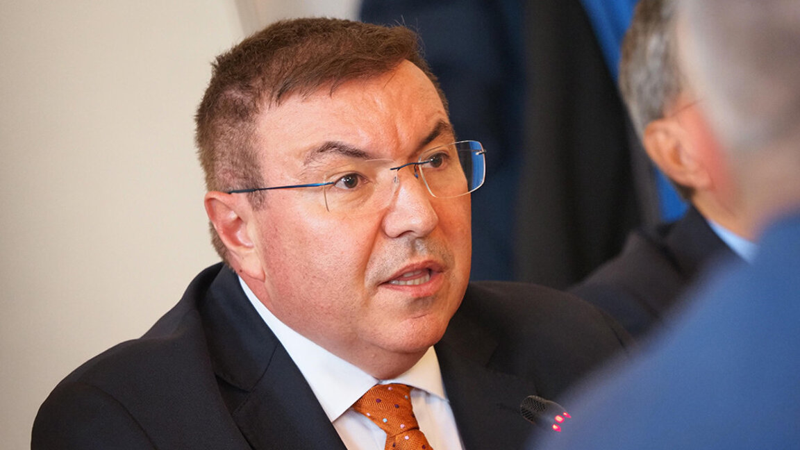 Костадин Ангелов