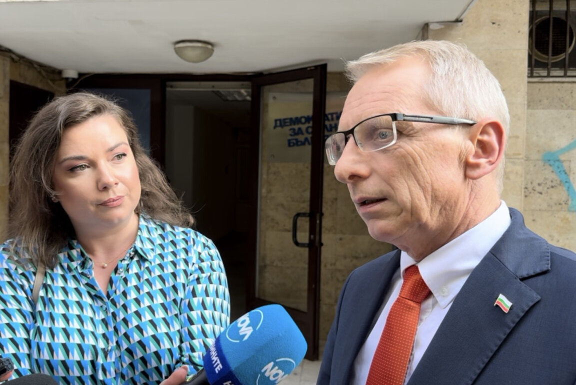 Николай Денков отговаря на журналистически въпроси - 23 юли 2024 г.