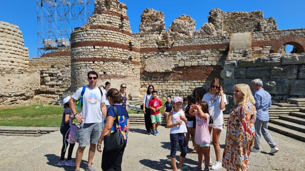 A lesson on Bulgaria…with children from "Assen and Iliya Peykovi" school in Rome