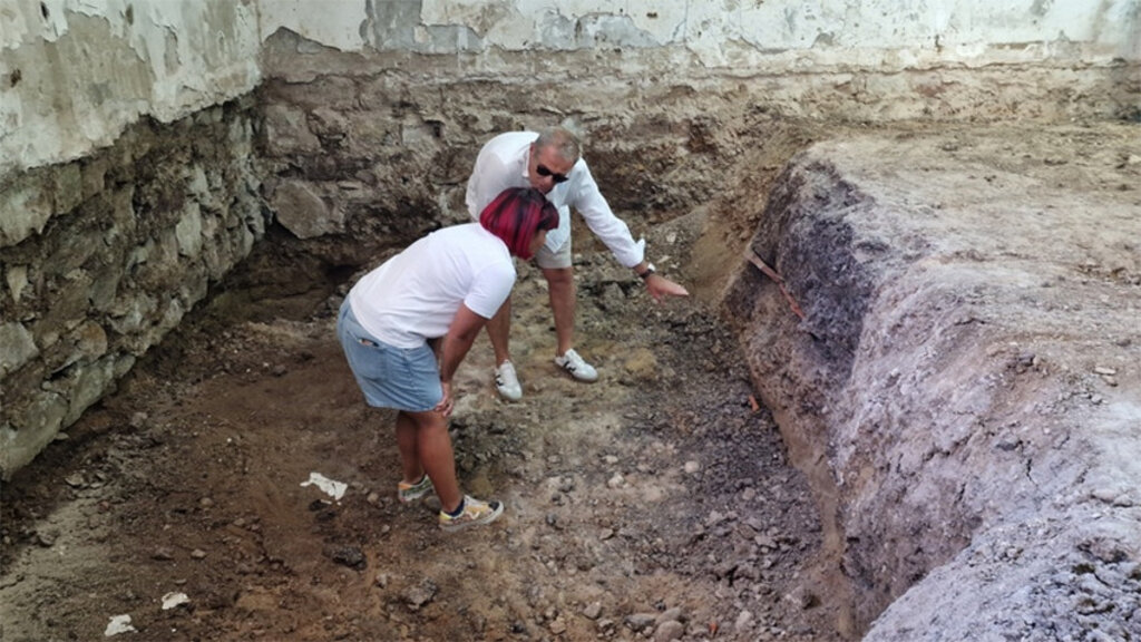 Hallada una tumba antigua en los cimientos de la Academia Nacional de Bellas Artes
