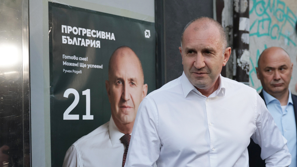 Коалицията на Радев печели вота в секциите в Северна Македония