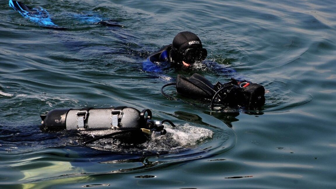 Водолазы очистят морское дно в районе рыбного порта в Созополе
