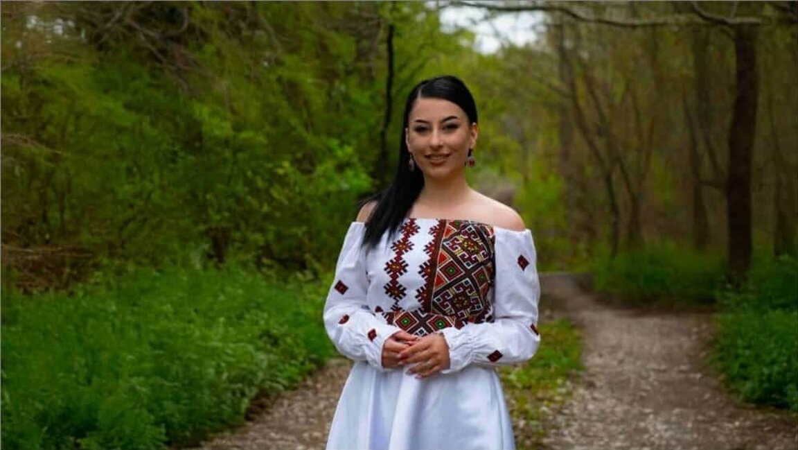 Орисана с песен