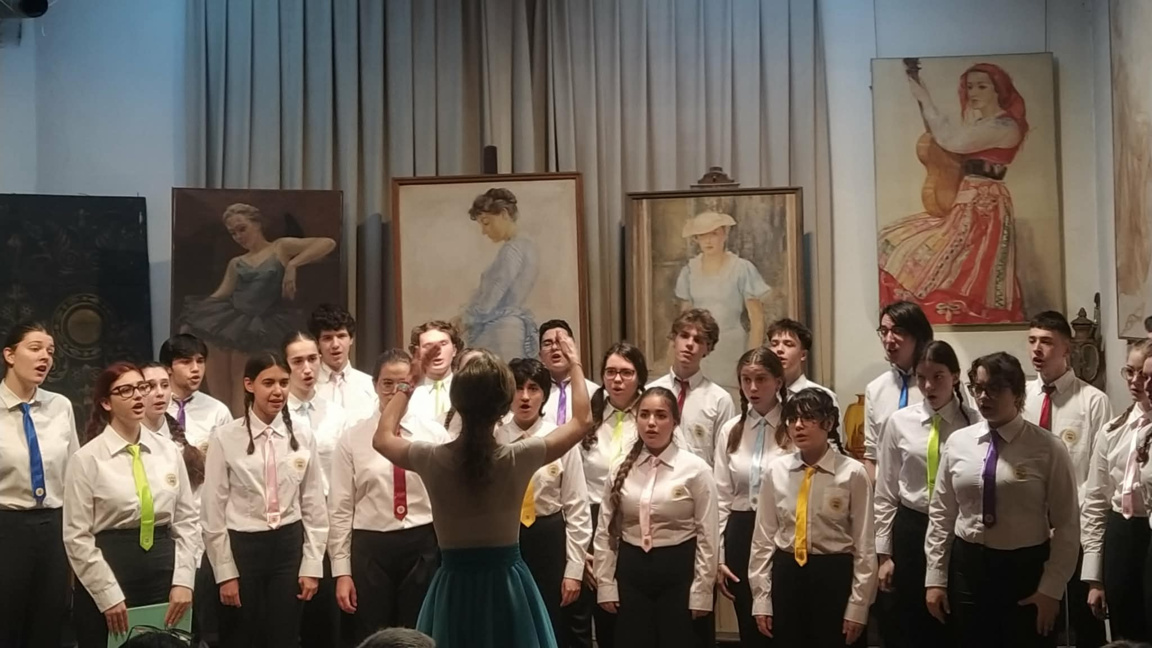 Смесеният хор на софийската 91-ва Немска езикова гимназия "Проф. Константин  Гълъбов"