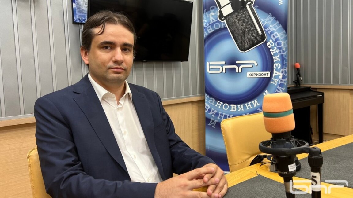 Божидар Божанов