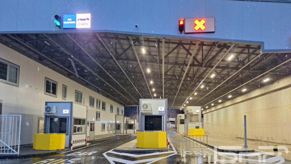 Остава блокирана за камиони границата към Сърбия и Северна Македония