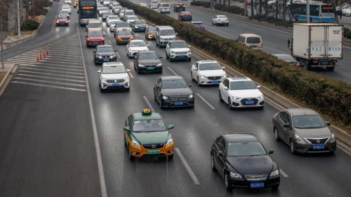 Снимката е илюстративна, трафик в китайската столица Пекин, архив.