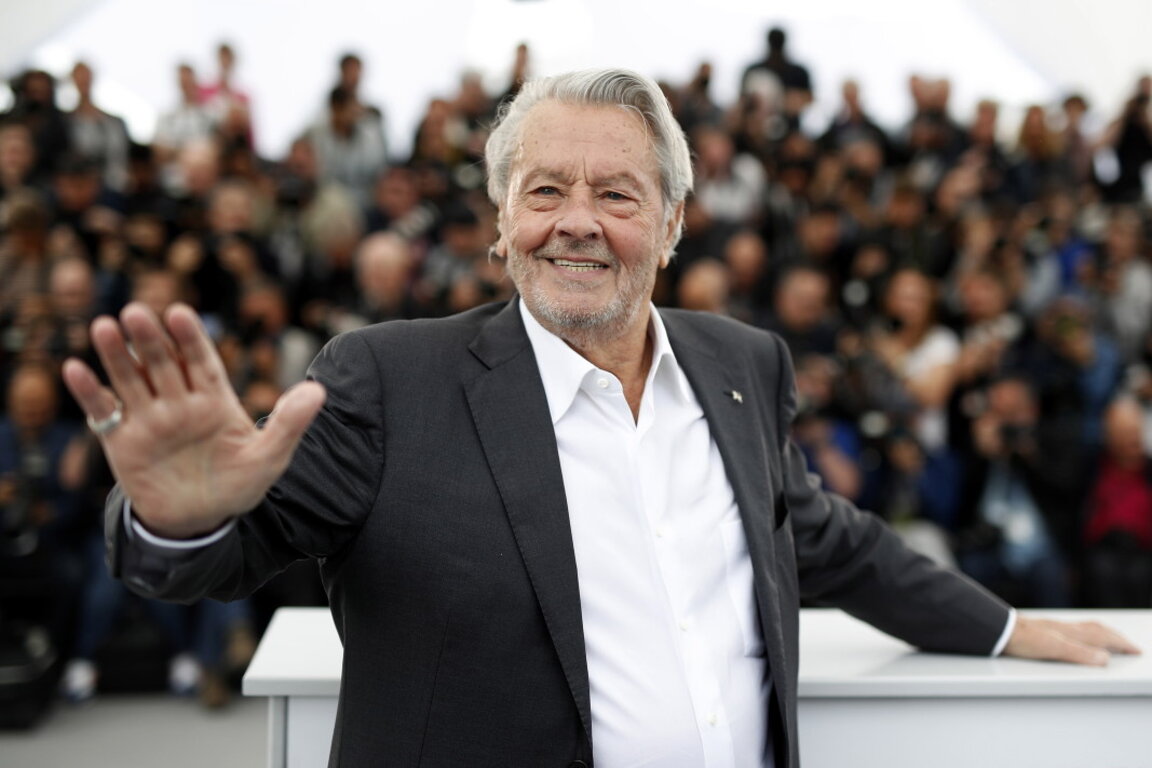 Ален Делон по време на фестивала в Кан през 2019 година