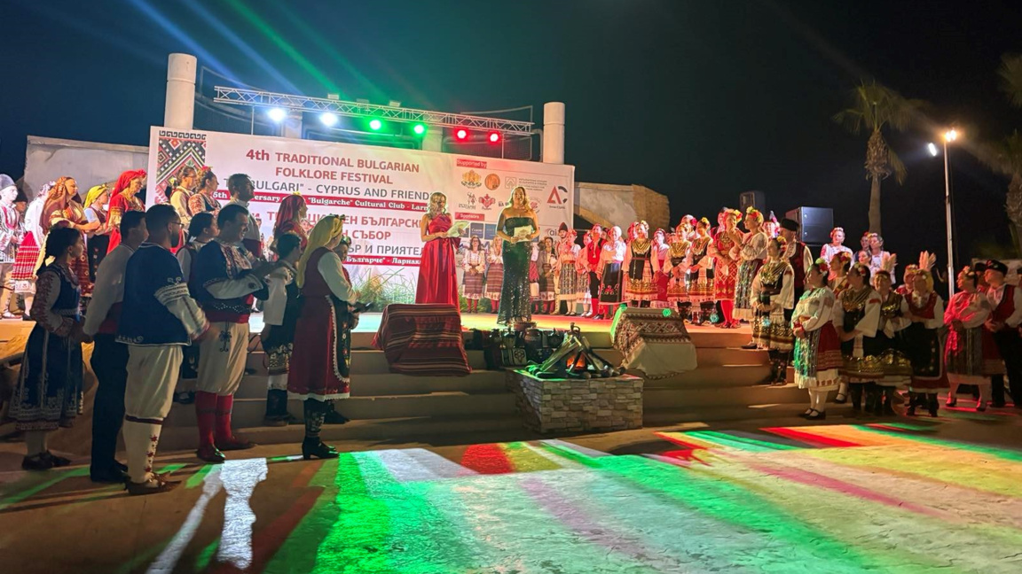Снимка от миналогодишния събор "Танцов ансамбъл "Българи" и приятели"