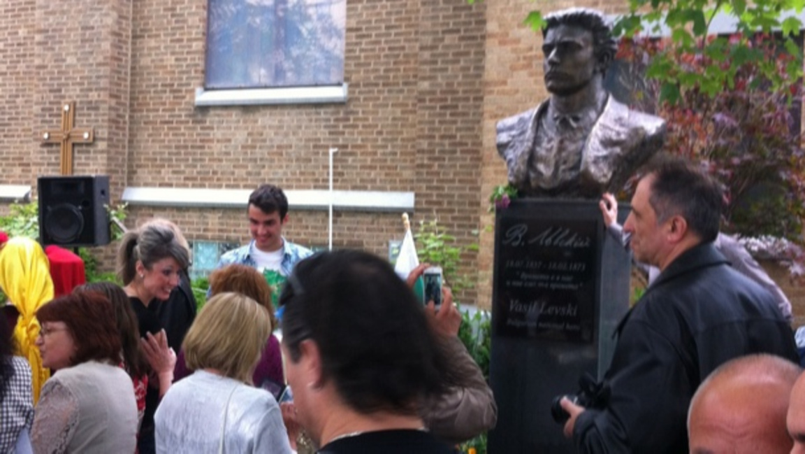 Bulgarians to lay flowers at the Vasil Levski memorial in Chicago