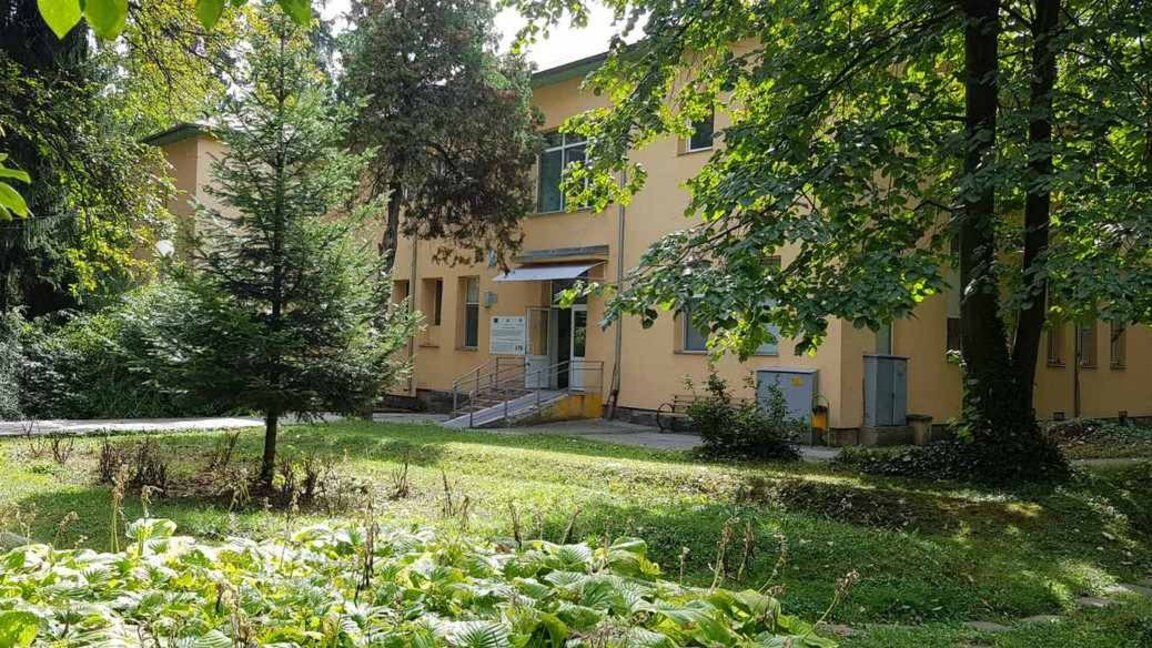 Белодробна болница в Троян