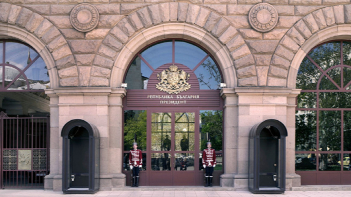 Наплив от кандидати за служебен премиер и други новини от отминаващата седмица