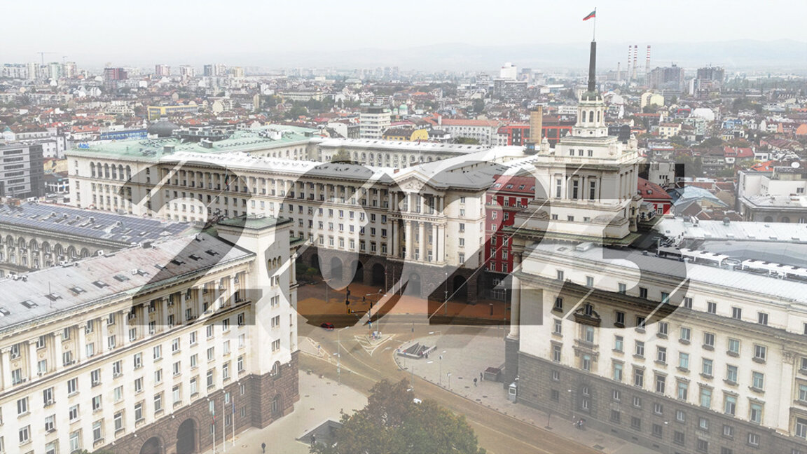 Политическата 2023 – динамична и пълна с компромиси