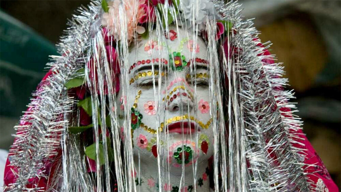 En el pueblo de Ribnovo eligen a la novia "guelina" más bella