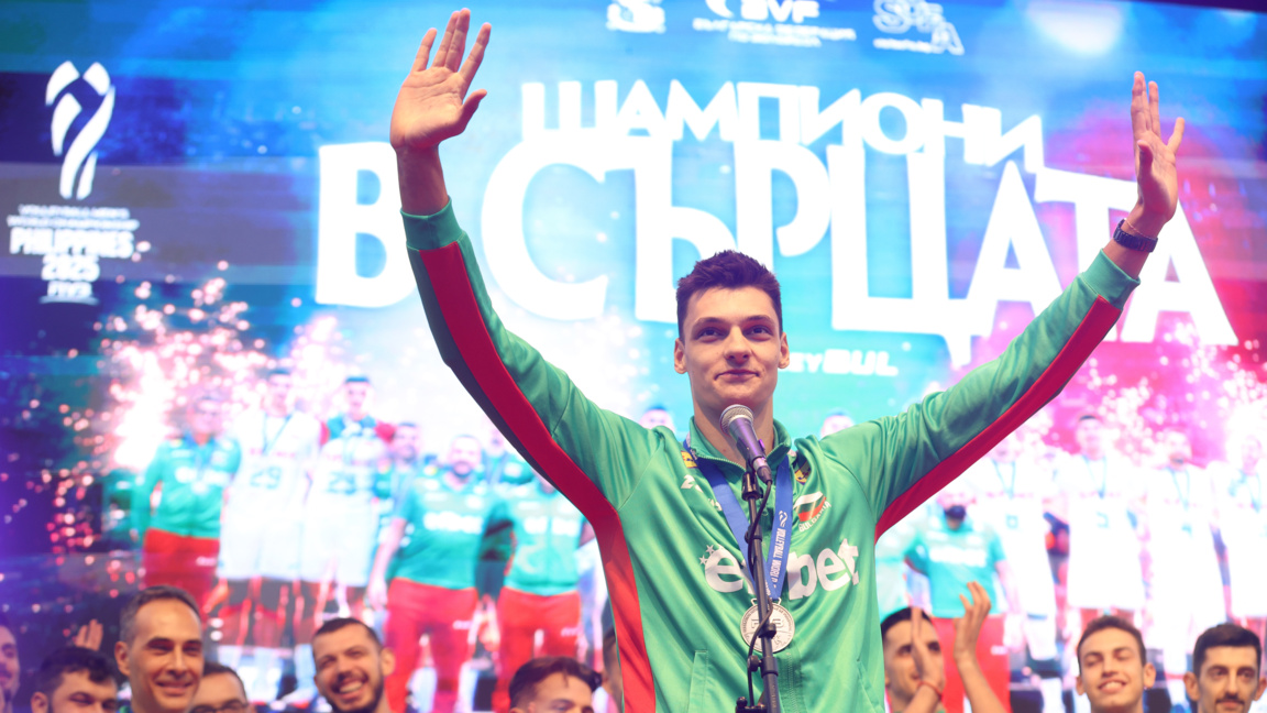 Алекс Николов мина границата от 600 точки в Италия