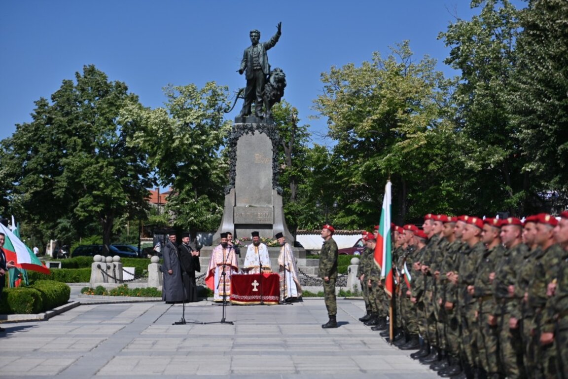 Monument de Levski à Karlovo