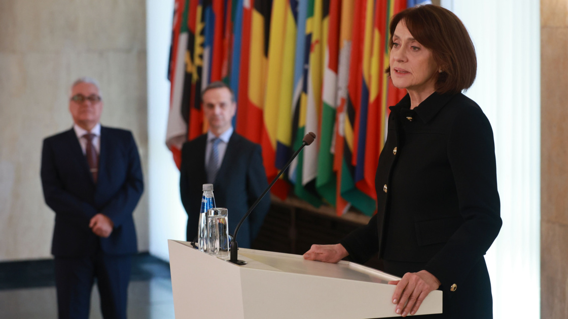 Нейнски будет проверять документы о вступлении страны в Совет мира