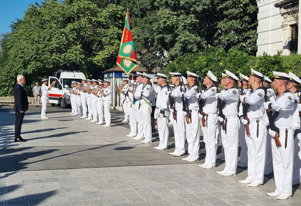 Bulgaria to acquire additional second-hand minesweepers because of mines in the Black Sea