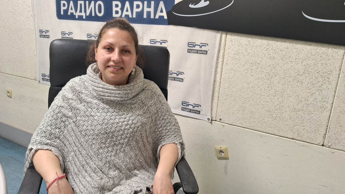 Петя Топалова