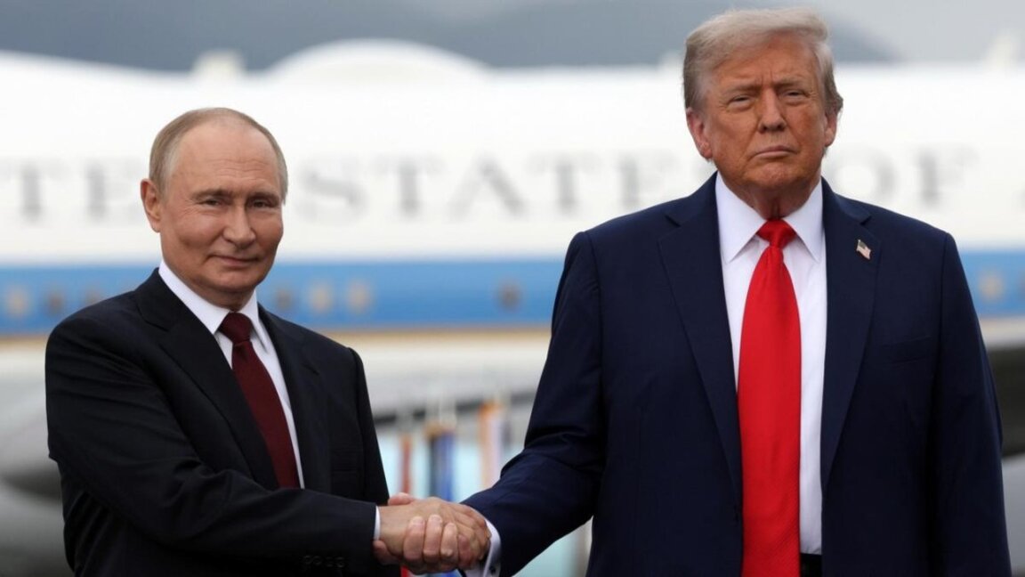 Чарлс Купчан: Путин може да бъде спрян само на бойното поле