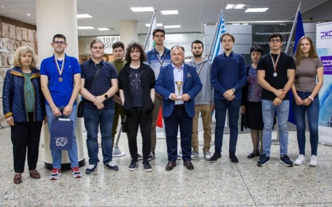 Десетки награди за студентите в ТУ-Варна