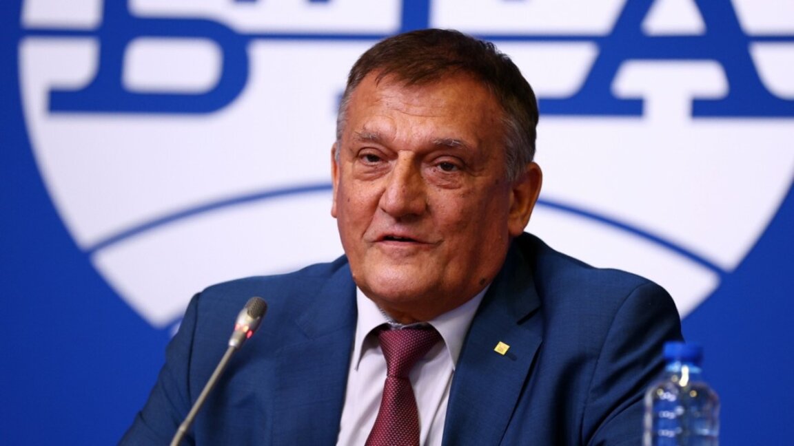 арх. Петър Диков