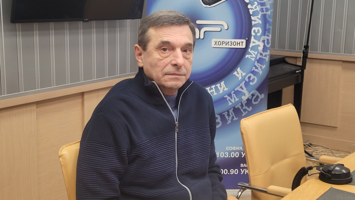 Димитър Манолов