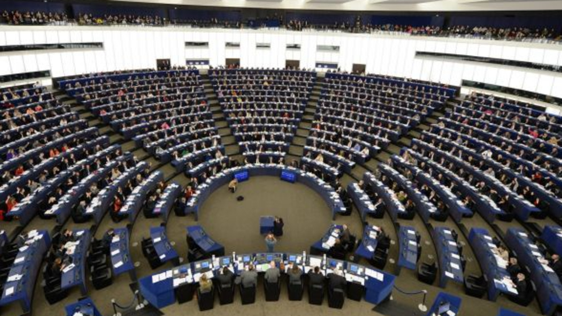 Европарламентът отхвърли вот на недоверие срещу ЕК