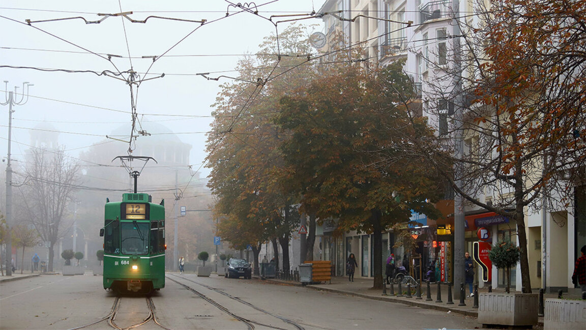 Валежите временно спират