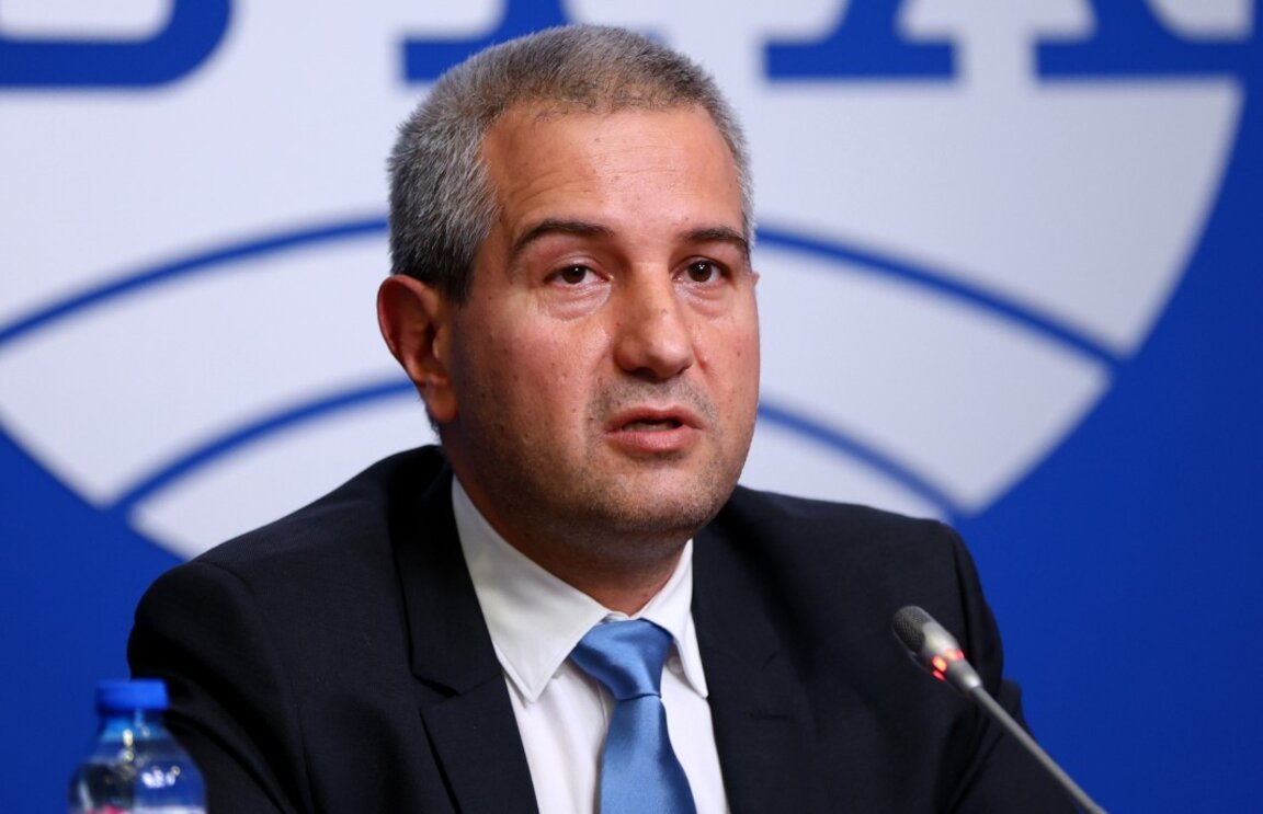 İvan Krıstev