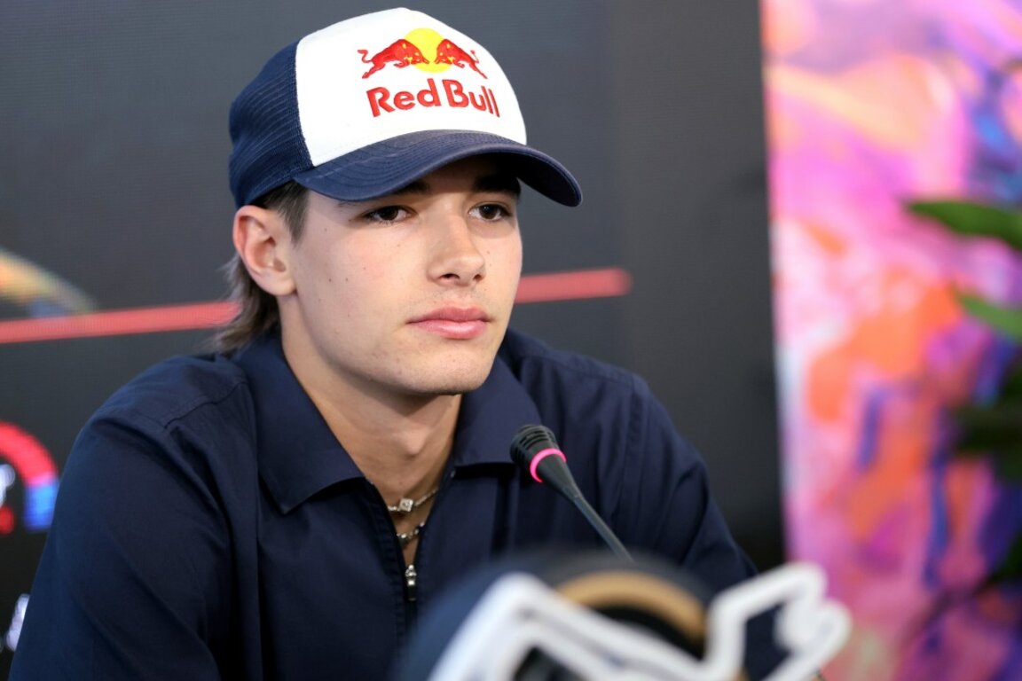 Никола Цолов се срещна с фенове в София