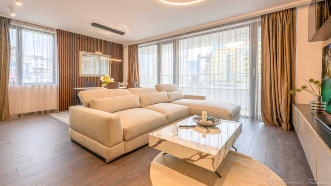 Проф. Васил Живков: 2025 г. за мебелната индустрия в България беше доста успешна