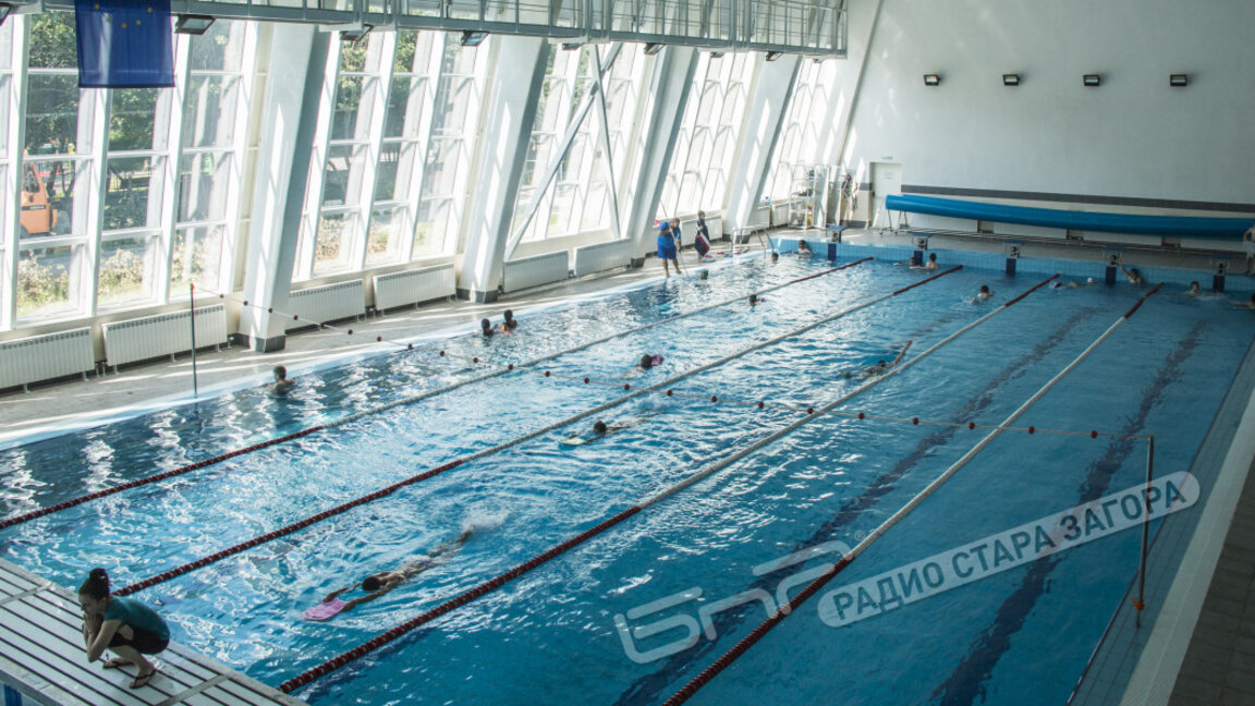 Петото издание на турнир „Синьо лято 2025“ събира над 300 малки плувци в Стара Загора