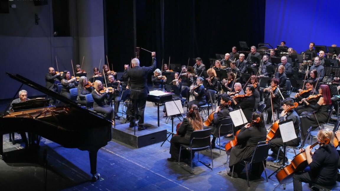 La orquesta de la Ópera Estatal de Stara Zagora con música de Gershuin en la sala Bulgaria