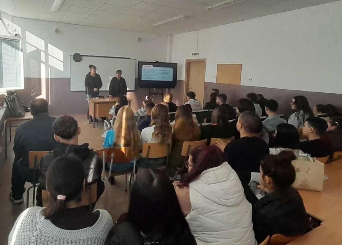 Предпазват младите от престъпления