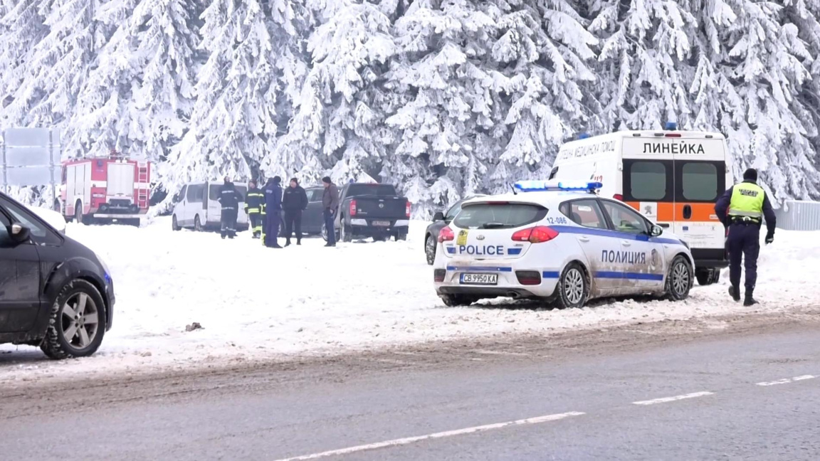 Полицаи са беседвали с бащата на момчето, което е с Ивайло Калушев