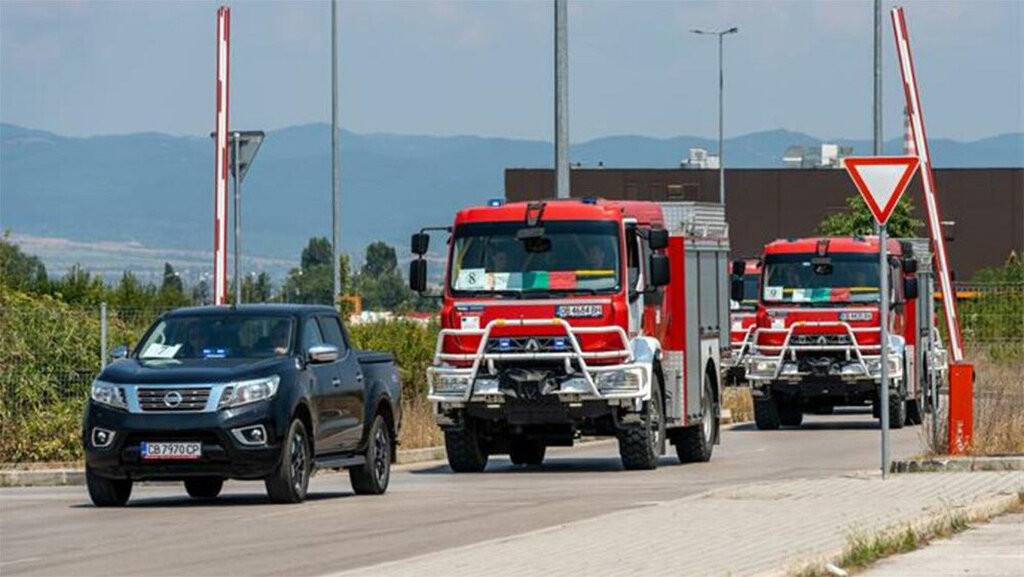 За 24 часа са потушени 135 пожара в страната