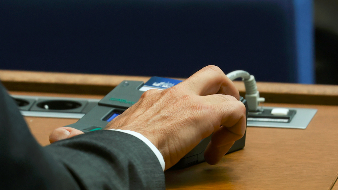 Les députés ont approuvé une nouvelle dette de 3,8 milliards d'euros