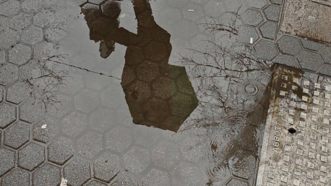 Încă o zi noroasă cu precipitații